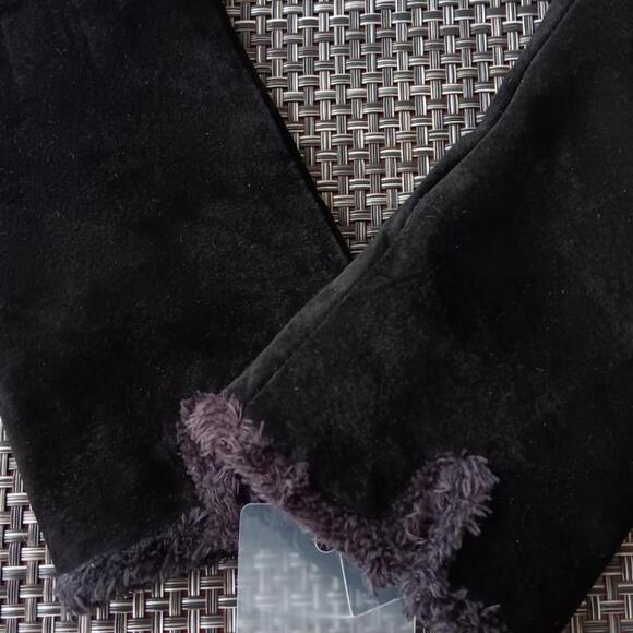 Isotoner Gloves,size Large Black, NWT Microsuede Outerside, Faux Fur Lined - Picture 2 of 5
